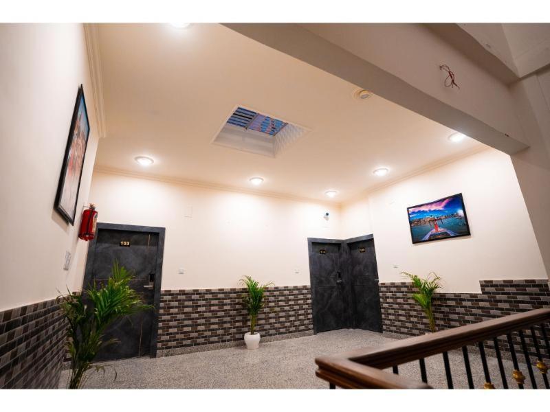 Hotel Jsr Kedar Varanasi Exterior photo